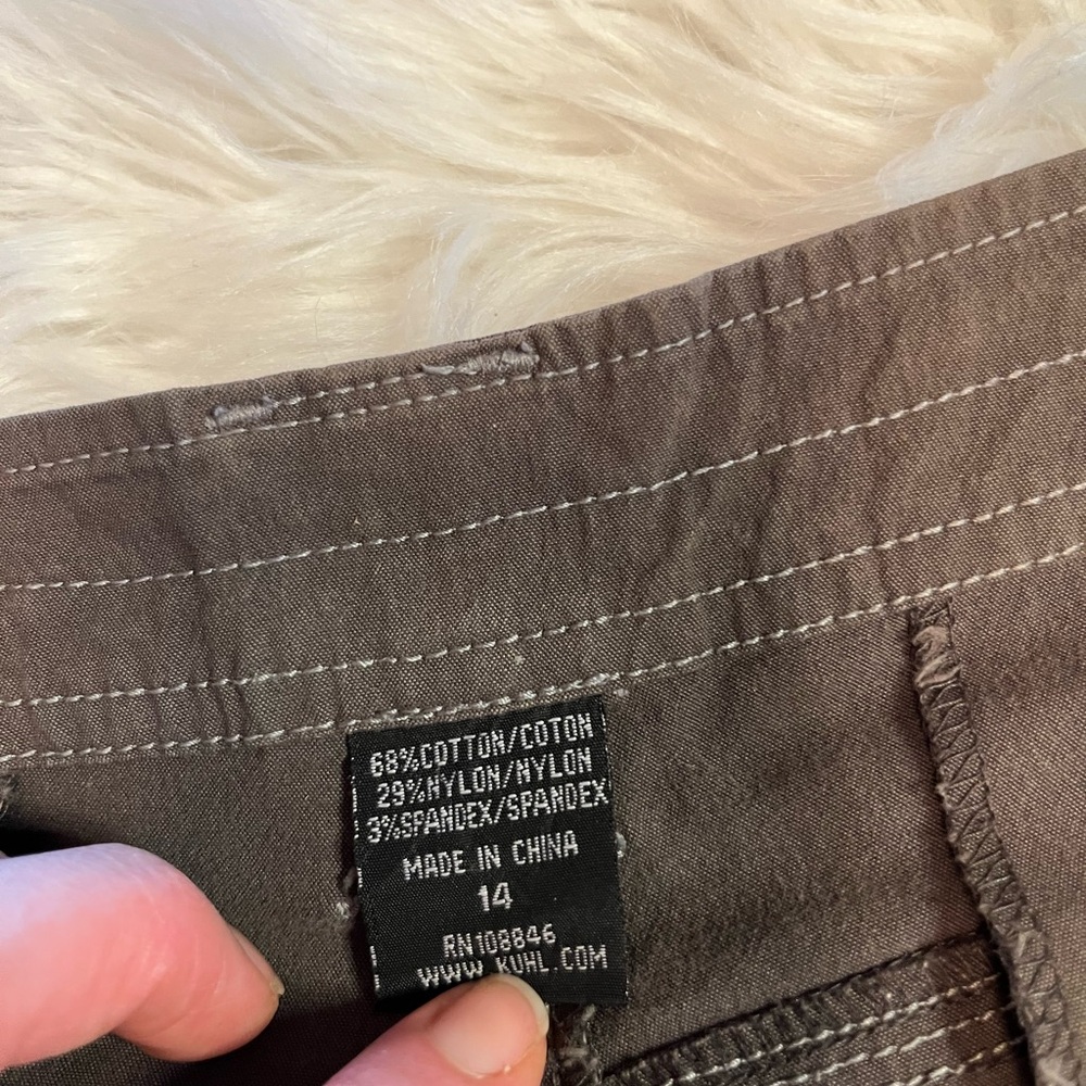 Women’s Kuhl Brown Cargo Pants - Picture 5 of 5